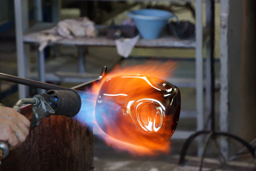 Glass batch material in production